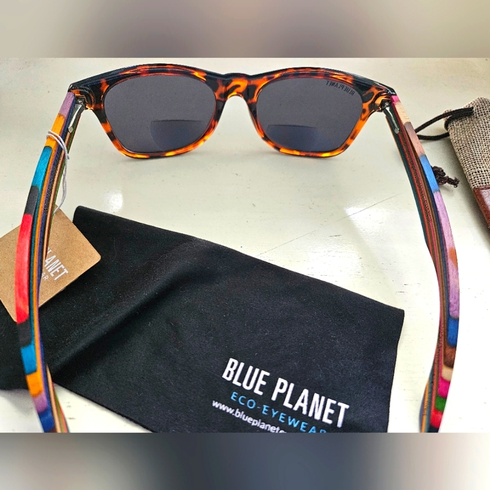 Blue Planet reader sunglasses 3.0 with rainbow wood temples